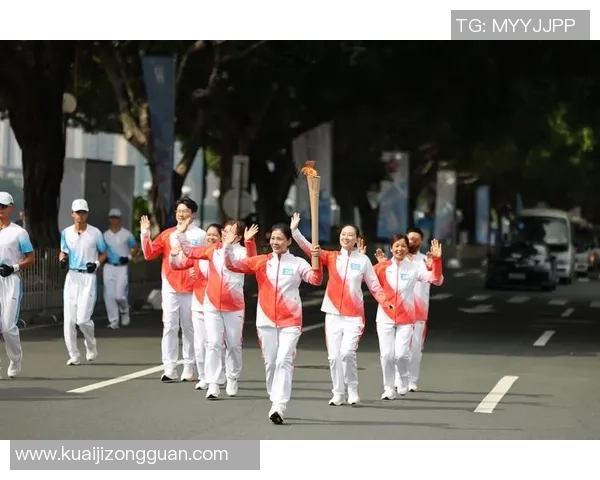 【十五运会】拍摄头车“广州制作”，“领跑”火炬传递典礼